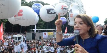 Chega de autoritarismo. Em 2026, vai ter greve! Artigo: Profª. Bebel- Deputada Estadual (PT-SP)