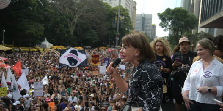 Estamos nas ruas! Artigo: Profª. Bebel – Deputada Estadual(PT-SP)